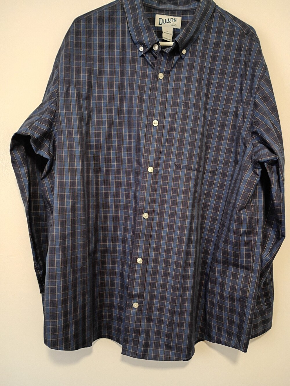 Duluth Trading Co Men's Size XL Navy Blue Plaid Button-Down Long Sleeve Shirt